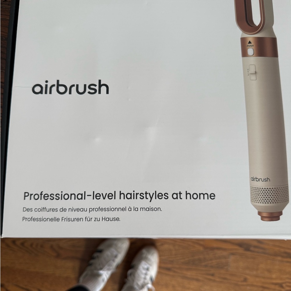 Airbrush Hair Styling Tool in Cream and Gold new in box